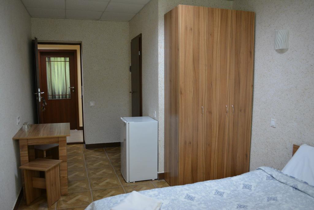 Zelenyi Kampus Hotel Odesa Exterior photo