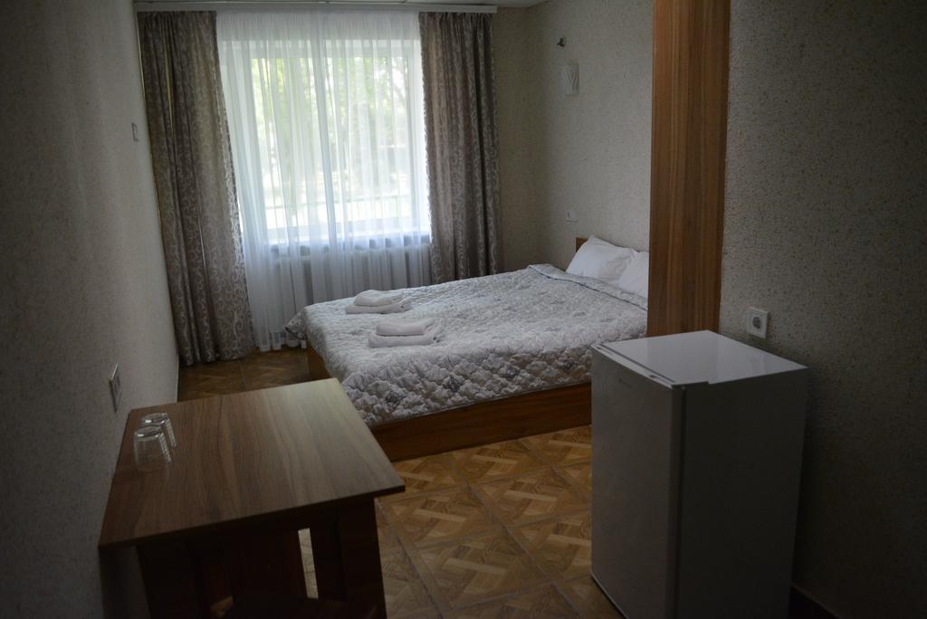 Zelenyi Kampus Hotel Odesa Exterior photo